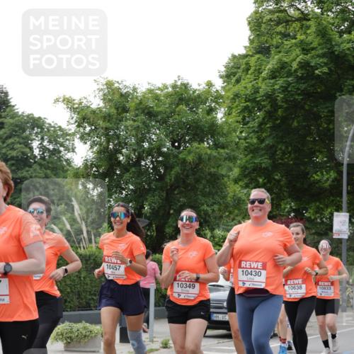 15.06.2025 - REWE Women's Run Jannik Wohlers http://msf.ph/oto/7944844 15.06.2025 08:29:32 Laufen 10457, 10349, 10430, 10638, 10833 meine-sportfotos.de