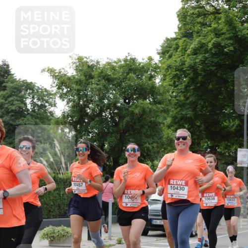 15.06.2025 - REWE Women's Run Jannik Wohlers http://msf.ph/oto/7944850 15.06.2025 08:29:32 Laufen 10457, 10, 10430, 10638, 10833 meine-sportfotos.de