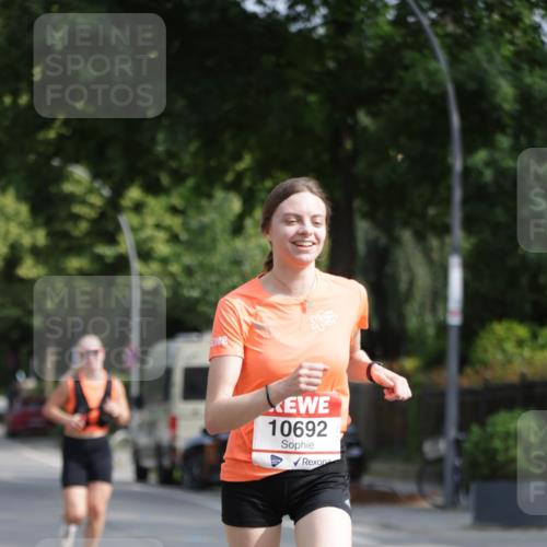 15.06.2025 - REWE Women's Run Jannik Wohlers http://msf.ph/oto/7944856 15.06.2025 08:47:53 Laufen 10692 meine-sportfotos.de