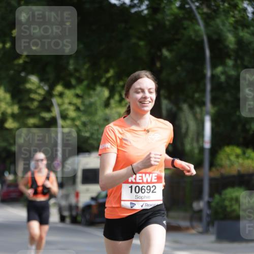 15.06.2025 - REWE Women's Run Jannik Wohlers http://msf.ph/oto/7944859 15.06.2025 08:47:53 Laufen 10692 meine-sportfotos.de
