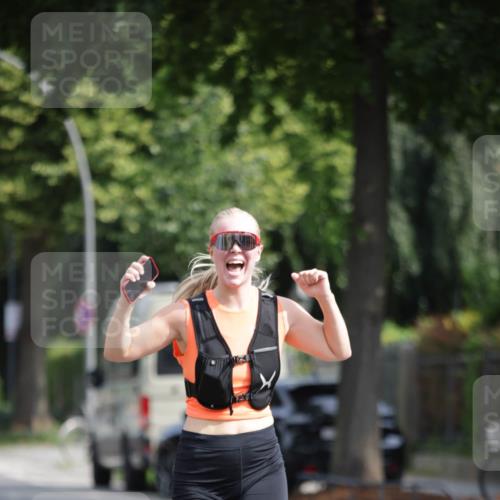 15.06.2025 - REWE Women's Run Jannik Wohlers http://msf.ph/oto/7944875 15.06.2025 08:47:55 Laufen  meine-sportfotos.de