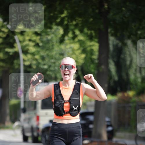 15.06.2025 - REWE Women's Run Jannik Wohlers http://msf.ph/oto/7944885 15.06.2025 08:47:56 Laufen  meine-sportfotos.de