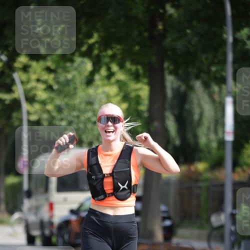 15.06.2025 - REWE Women's Run Jannik Wohlers http://msf.ph/oto/7944896 15.06.2025 08:47:56 Laufen  meine-sportfotos.de