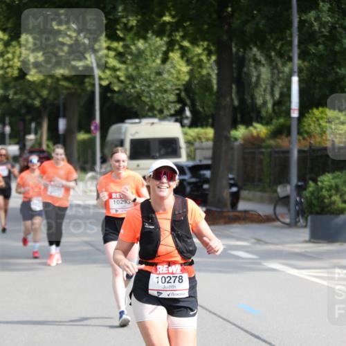 15.06.2025 - REWE Women's Run Jannik Wohlers http://msf.ph/oto/7944934 15.06.2025 09:44:03 Laufen 10293, 10278 meine-sportfotos.de