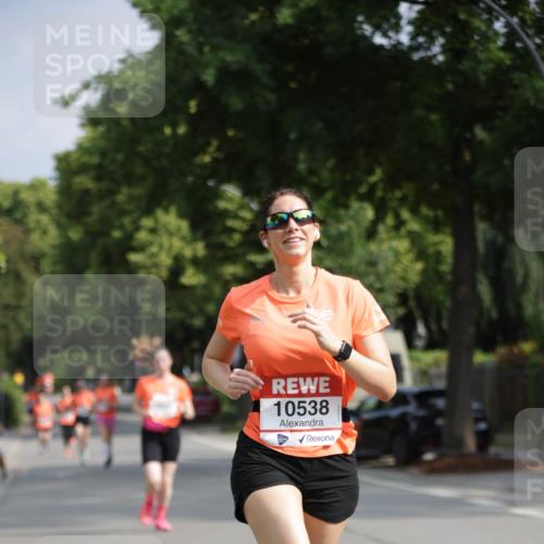 15.06.2025 - REWE Women's Run Jannik Wohlers http://msf.ph/oto/7944948 15.06.2025 08:47:57 Laufen 10538 meine-sportfotos.de