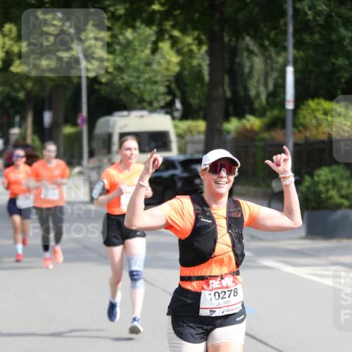 15.06.2025 - REWE Women's Run Jannik Wohlers http://msf.ph/oto/7944972 15.06.2025 09:44:03 Laufen 10278 meine-sportfotos.de
