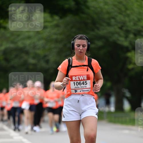 15.06.2025 - REWE Women's Run Dr. Thomas Lammeyer http://msf.ph/oto/7944981 15.06.2025 09:22:38 Laufen 10645 meine-sportfotos.de