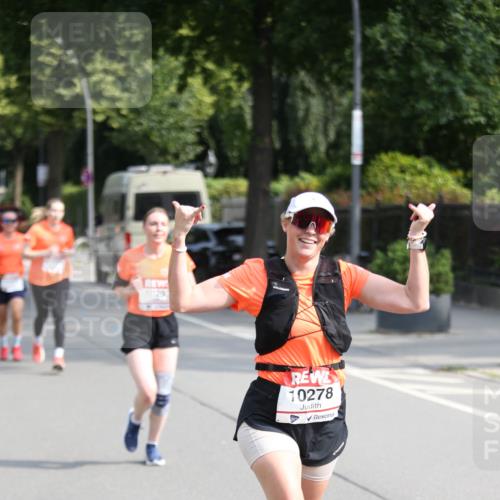 15.06.2025 - REWE Women's Run Jannik Wohlers http://msf.ph/oto/7944985 15.06.2025 09:44:03 Laufen 10278 meine-sportfotos.de