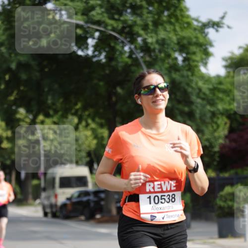 15.06.2025 - REWE Women's Run Jannik Wohlers http://msf.ph/oto/7944988 15.06.2025 08:47:58 Laufen 10538 meine-sportfotos.de