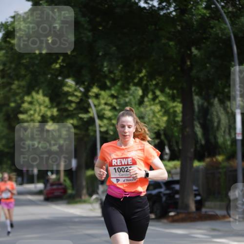15.06.2025 - REWE Women's Run Jannik Wohlers http://msf.ph/oto/7945053 15.06.2025 08:48:01 Laufen 1002 meine-sportfotos.de