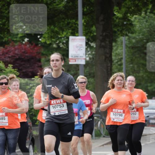 15.06.2025 - REWE Women's Run Jannik Wohlers http://msf.ph/oto/7945067 15.06.2025 08:29:37 Laufen 385, 10753, 6, 10798, 292, 9 meine-sportfotos.de