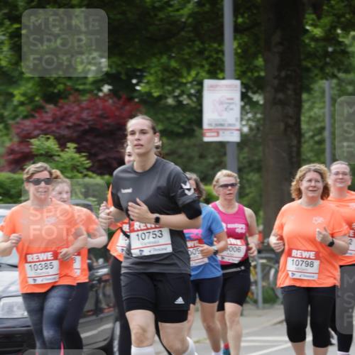 15.06.2025 - REWE Women's Run Jannik Wohlers http://msf.ph/oto/7945094 15.06.2025 08:29:37 Laufen 10385, 10753, 006, 10798 meine-sportfotos.de