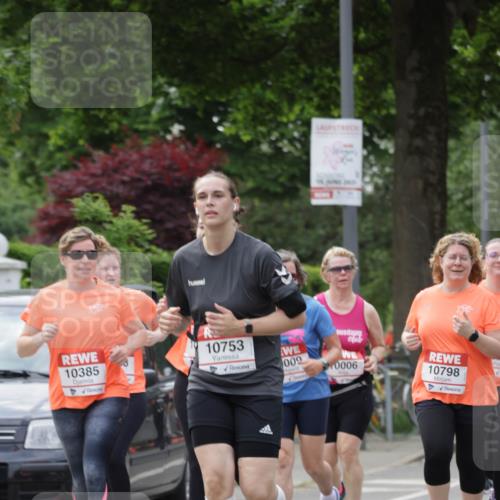 15.06.2025 - REWE Women's Run Jannik Wohlers http://msf.ph/oto/7945099 15.06.2025 08:29:37 Laufen 10385, 10753, 009, 0006, 10798 meine-sportfotos.de