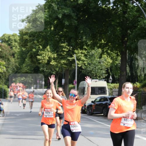 15.06.2025 - REWE Women's Run Jannik Wohlers http://msf.ph/oto/7945107 15.06.2025 09:44:07 Laufen 10781, 10095, 10343 meine-sportfotos.de