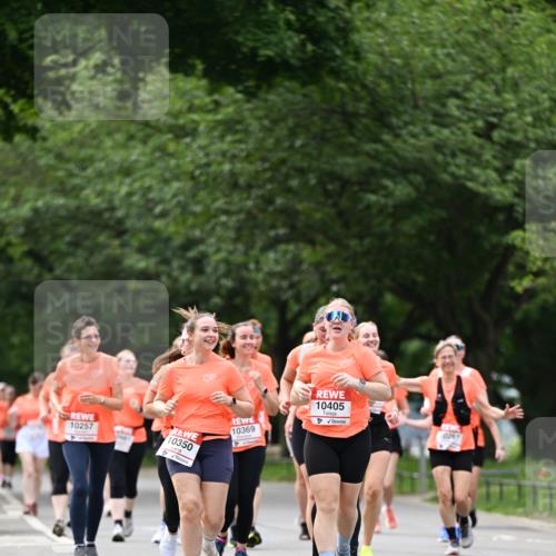 15.06.2025 - REWE Women's Run Dr. Thomas Lammeyer http://msf.ph/oto/7945122 15.06.2025 09:22:43 Laufen 10257, 10369, 10350, 10405 meine-sportfotos.de