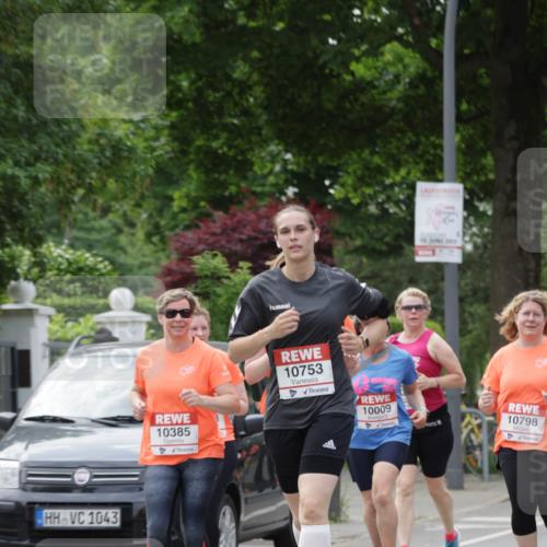 15.06.2025 - REWE Women's Run Jannik Wohlers http://msf.ph/oto/7945125 15.06.2025 08:29:37 Laufen 1043, 10385, 10753, 10009, 10798 meine-sportfotos.de