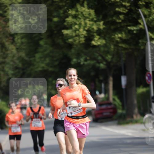 15.06.2025 - REWE Women's Run Jannik Wohlers http://msf.ph/oto/7945165 15.06.2025 08:48:05 Laufen 1040 meine-sportfotos.de