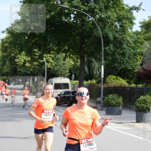 15.06.2025 - REWE Women's Run Jannik Wohlers http://msf.ph/oto/7945200 15.06.2025 09:44:09 Laufen 10781, 10095 meine-sportfotos.de