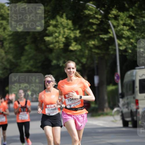 15.06.2025 - REWE Women's Run Jannik Wohlers http://msf.ph/oto/7945211 15.06.2025 08:48:06 Laufen 10495, 1045 meine-sportfotos.de