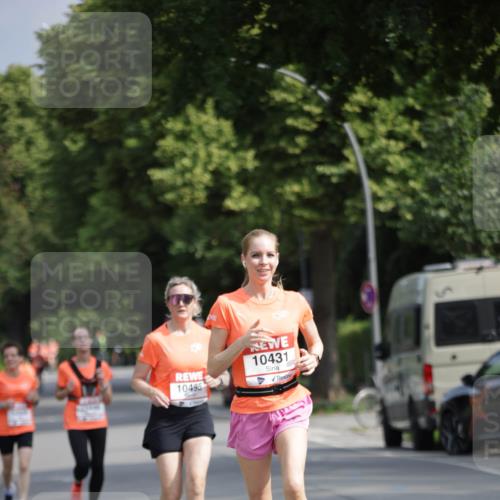 15.06.2025 - REWE Women's Run Jannik Wohlers http://msf.ph/oto/7945228 15.06.2025 08:48:06 Laufen 10495, 10431 meine-sportfotos.de