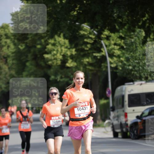 15.06.2025 - REWE Women's Run Jannik Wohlers http://msf.ph/oto/7945233 15.06.2025 08:48:06 Laufen 10495, 10431 meine-sportfotos.de