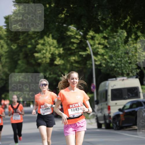 15.06.2025 - REWE Women's Run Jannik Wohlers http://msf.ph/oto/7945246 15.06.2025 08:48:07 Laufen 10495, 1043 meine-sportfotos.de