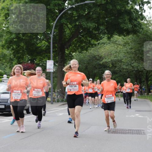 15.06.2025 - REWE Women's Run Jannik Wohlers http://msf.ph/oto/7945264 15.06.2025 08:29:40 Laufen 10009, 2043, 10736, 10292, 10798, 10253 meine-sportfotos.de