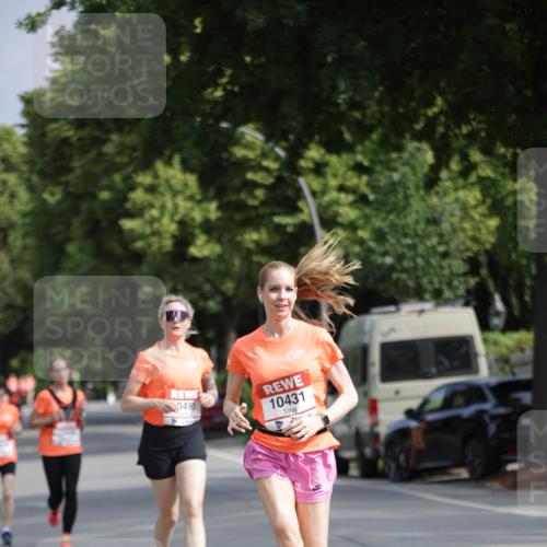 15.06.2025 - REWE Women's Run Jannik Wohlers http://msf.ph/oto/7945266 15.06.2025 08:48:07 Laufen 10431 meine-sportfotos.de