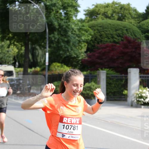 15.06.2025 - REWE Women's Run Jannik Wohlers http://msf.ph/oto/7945277 15.06.2025 09:44:10 Laufen 10781 meine-sportfotos.de