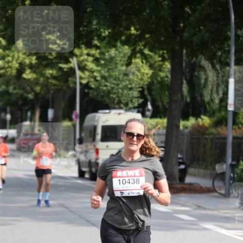 15.06.2025 - REWE Women's Run Jannik Wohlers http://msf.ph/oto/7945281 15.06.2025 09:44:11 Laufen 10438 meine-sportfotos.de