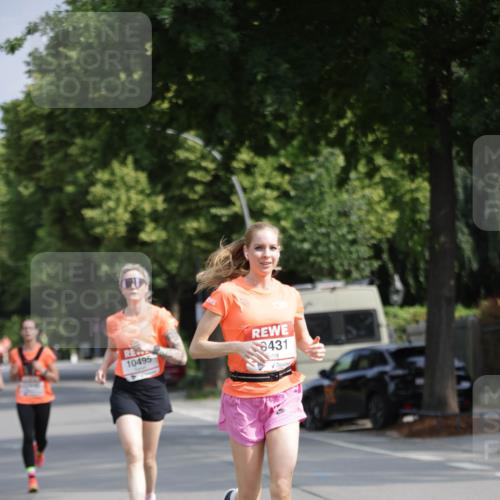 15.06.2025 - REWE Women's Run Jannik Wohlers http://msf.ph/oto/7945291 15.06.2025 08:48:07 Laufen 10495, 6431 meine-sportfotos.de