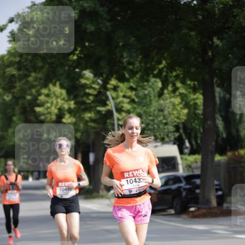 15.06.2025 - REWE Women's Run Jannik Wohlers http://msf.ph/oto/7945298 15.06.2025 08:48:07 Laufen 10495, 1043 meine-sportfotos.de