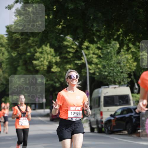 15.06.2025 - REWE Women's Run Jannik Wohlers http://msf.ph/oto/7945310 15.06.2025 08:48:08 Laufen 10495 meine-sportfotos.de