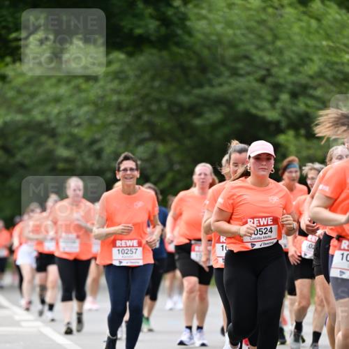 15.06.2025 - REWE Women's Run Dr. Thomas Lammeyer http://msf.ph/oto/7945321 15.06.2025 09:22:48 Laufen 10, 10257, 0524, 10 meine-sportfotos.de
