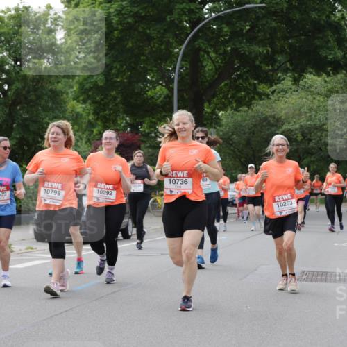 15.06.2025 - REWE Women's Run Jannik Wohlers http://msf.ph/oto/7945336 15.06.2025 08:29:41 Laufen 10736, 09, 10536, 10798, 10292, 10009, 10253 meine-sportfotos.de