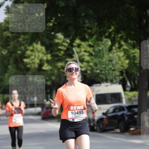 15.06.2025 - REWE Women's Run Jannik Wohlers http://msf.ph/oto/7945340 15.06.2025 08:48:09 Laufen 10495 meine-sportfotos.de