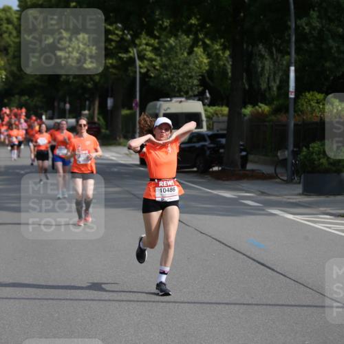 15.06.2025 - REWE Women's Run Jannik Wohlers http://msf.ph/oto/7945378 15.06.2025 09:44:19 Laufen 037, 10486 meine-sportfotos.de