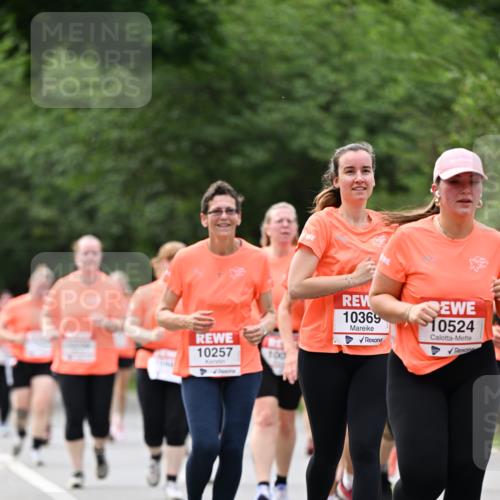 15.06.2025 - REWE Women's Run Dr. Thomas Lammeyer http://msf.ph/oto/7945390 15.06.2025 09:22:50 Laufen 10257, 100, 10369, 10524 meine-sportfotos.de