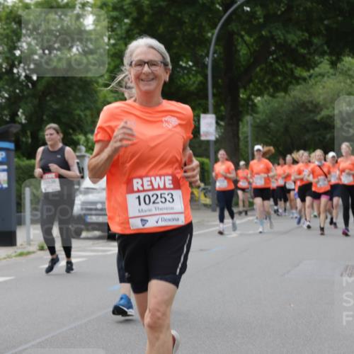 15.06.2025 - REWE Women's Run Jannik Wohlers http://msf.ph/oto/7945400 15.06.2025 08:29:43 Laufen 10536, 10253 meine-sportfotos.de