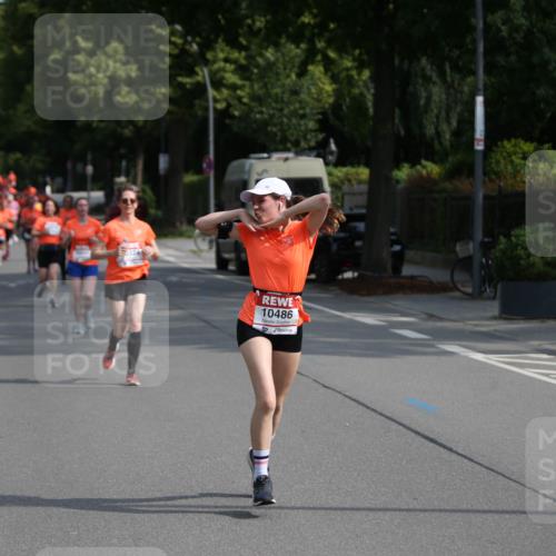 15.06.2025 - REWE Women's Run Jannik Wohlers http://msf.ph/oto/7945403 15.06.2025 09:44:19 Laufen 0324, 10486 meine-sportfotos.de