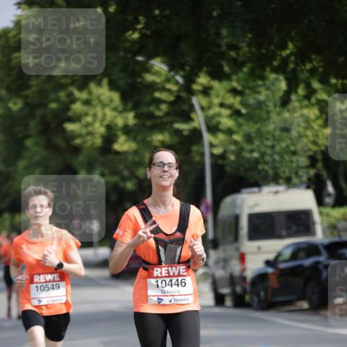 15.06.2025 - REWE Women's Run Jannik Wohlers http://msf.ph/oto/7945425 15.06.2025 08:48:11 Laufen 10549, 10446 meine-sportfotos.de