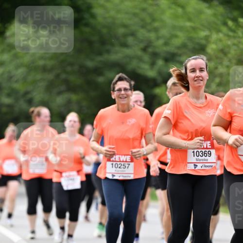 15.06.2025 - REWE Women's Run Dr. Thomas Lammeyer http://msf.ph/oto/7945433 15.06.2025 09:22:50 Laufen 10257, 10369 meine-sportfotos.de