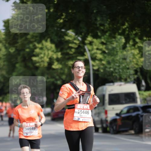15.06.2025 - REWE Women's Run Jannik Wohlers http://msf.ph/oto/7945434 15.06.2025 08:48:12 Laufen 10549, 10446 meine-sportfotos.de