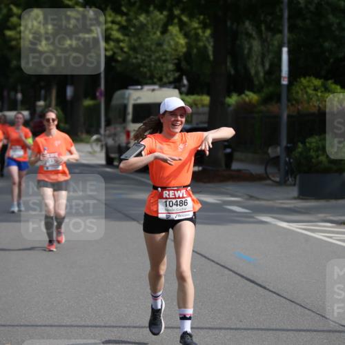15.06.2025 - REWE Women's Run Jannik Wohlers http://msf.ph/oto/7945438 15.06.2025 09:44:20 Laufen 032, 10486 meine-sportfotos.de