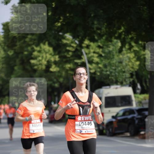 15.06.2025 - REWE Women's Run Jannik Wohlers http://msf.ph/oto/7945442 15.06.2025 08:48:12 Laufen 10549, 10446 meine-sportfotos.de