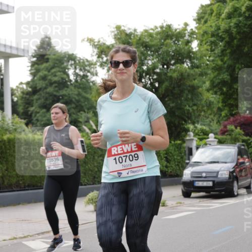 15.06.2025 - REWE Women's Run Jannik Wohlers http://msf.ph/oto/7945443 15.06.2025 08:29:44 Laufen 10536, 10709, 1043, 10742, 10740 meine-sportfotos.de