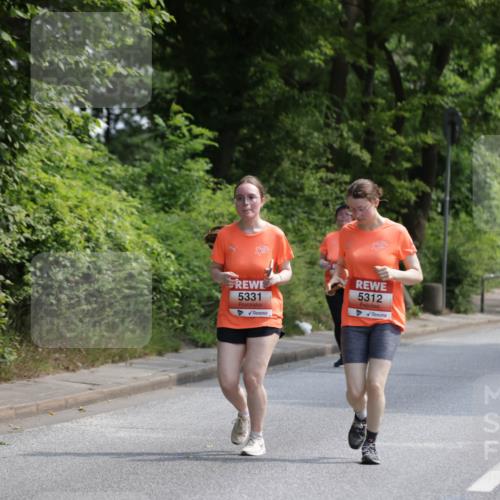 15.06.2025 - REWE Women's Run Jannik Wohlers http://msf.ph/oto/7945446 15.06.2025 10:18:37 Laufen 5331, 5312 meine-sportfotos.de