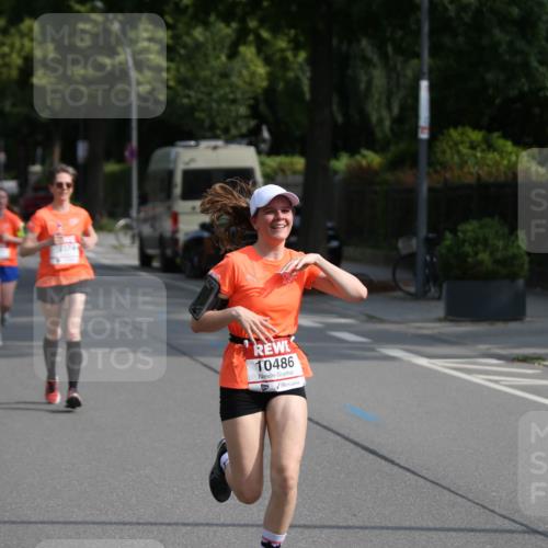 15.06.2025 - REWE Women's Run Jannik Wohlers http://msf.ph/oto/7945451 15.06.2025 09:44:20 Laufen 1374, 10486 meine-sportfotos.de