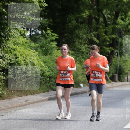 15.06.2025 - REWE Women's Run Jannik Wohlers http://msf.ph/oto/7945454 15.06.2025 10:18:37 Laufen 5331, 5312 meine-sportfotos.de