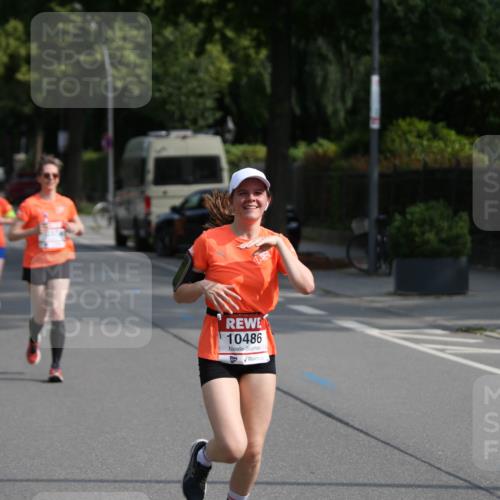 15.06.2025 - REWE Women's Run Jannik Wohlers http://msf.ph/oto/7945460 15.06.2025 09:44:20 Laufen 10486 meine-sportfotos.de